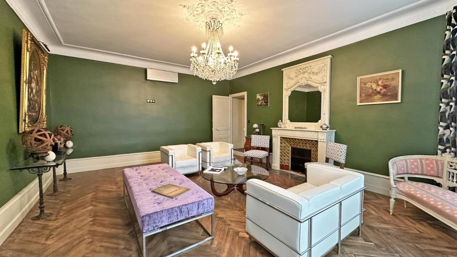 Le Manoir Des Perrieres Bed & Breakfast Rochechouart Bagian luar foto