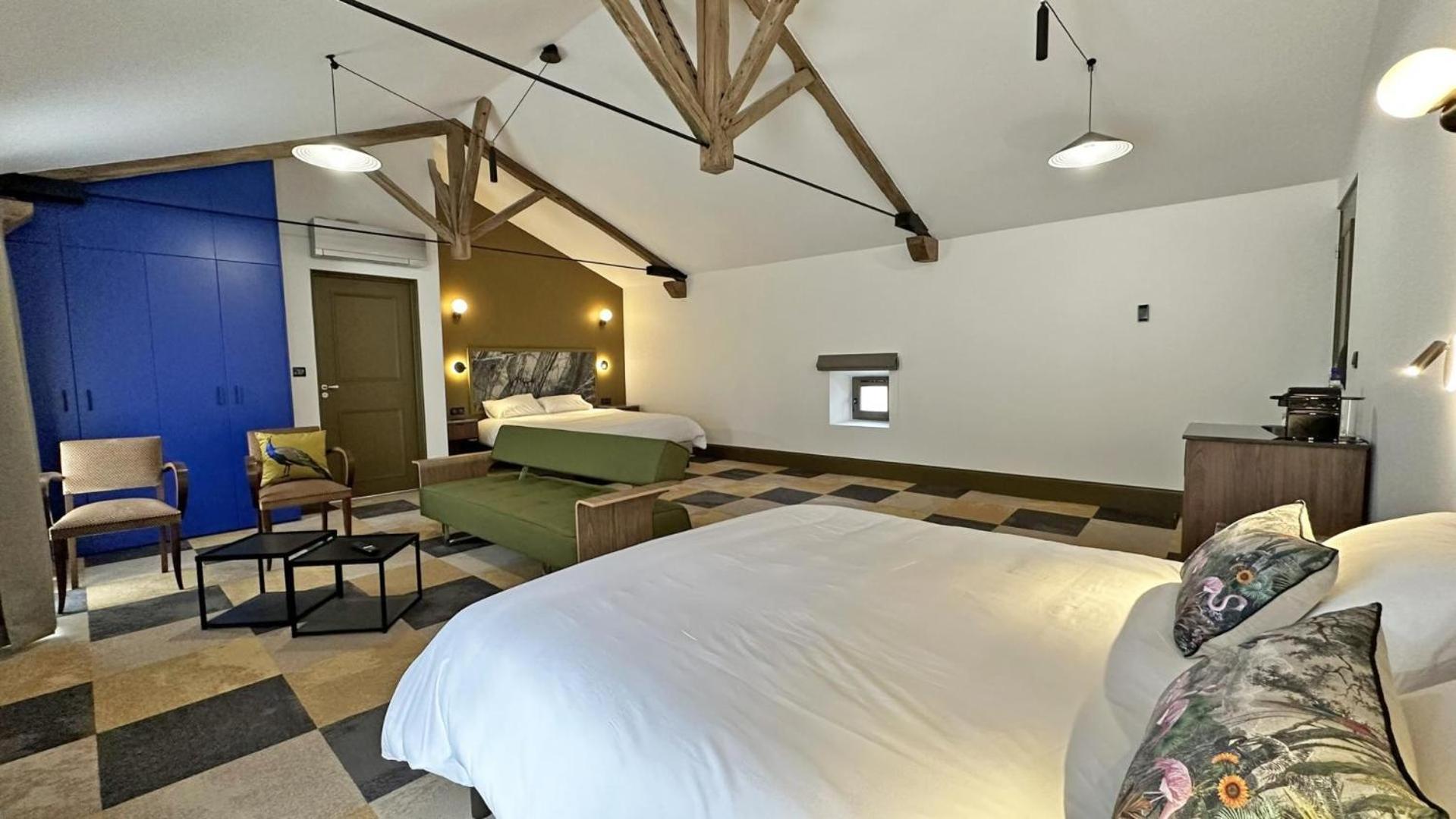 Le Manoir Des Perrieres Bed & Breakfast Rochechouart Bagian luar foto