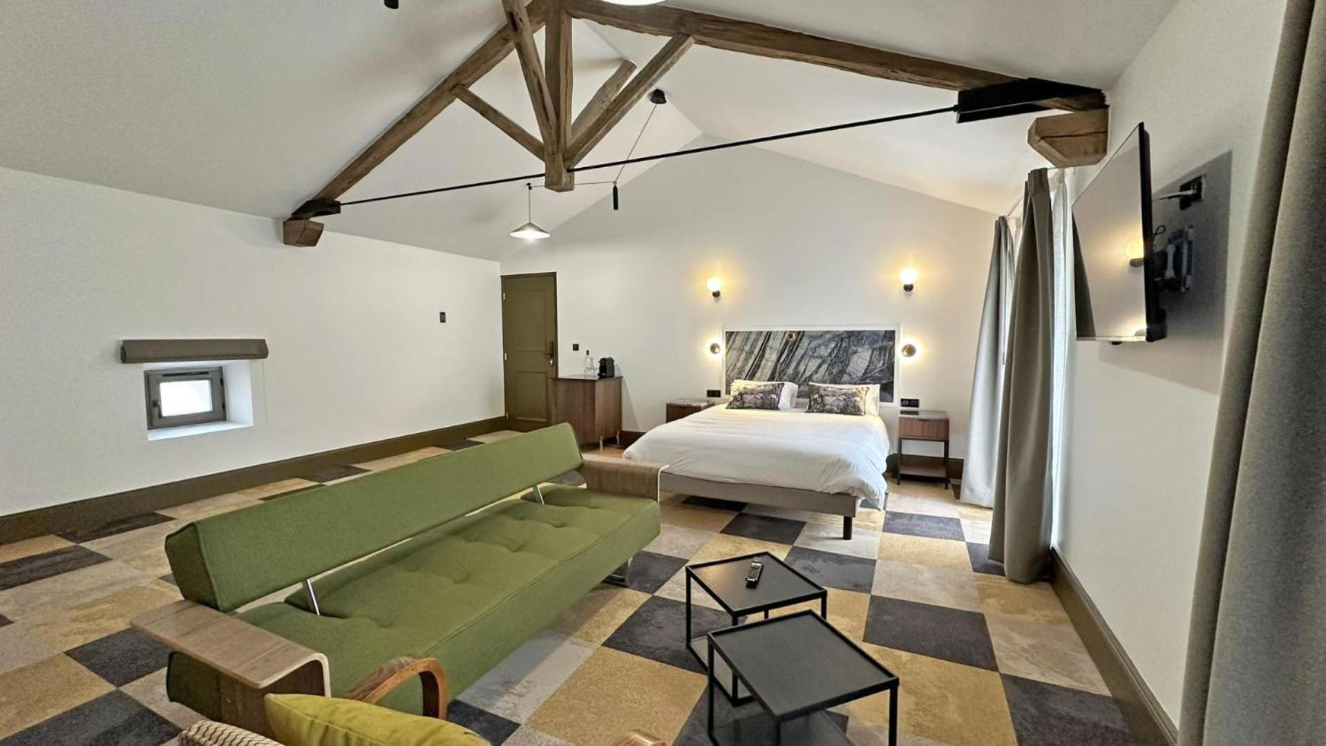 Le Manoir Des Perrieres Bed & Breakfast Rochechouart Bagian luar foto