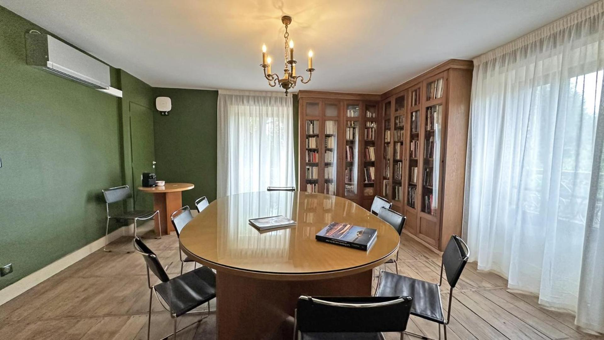 Le Manoir Des Perrieres Bed & Breakfast Rochechouart Bagian luar foto