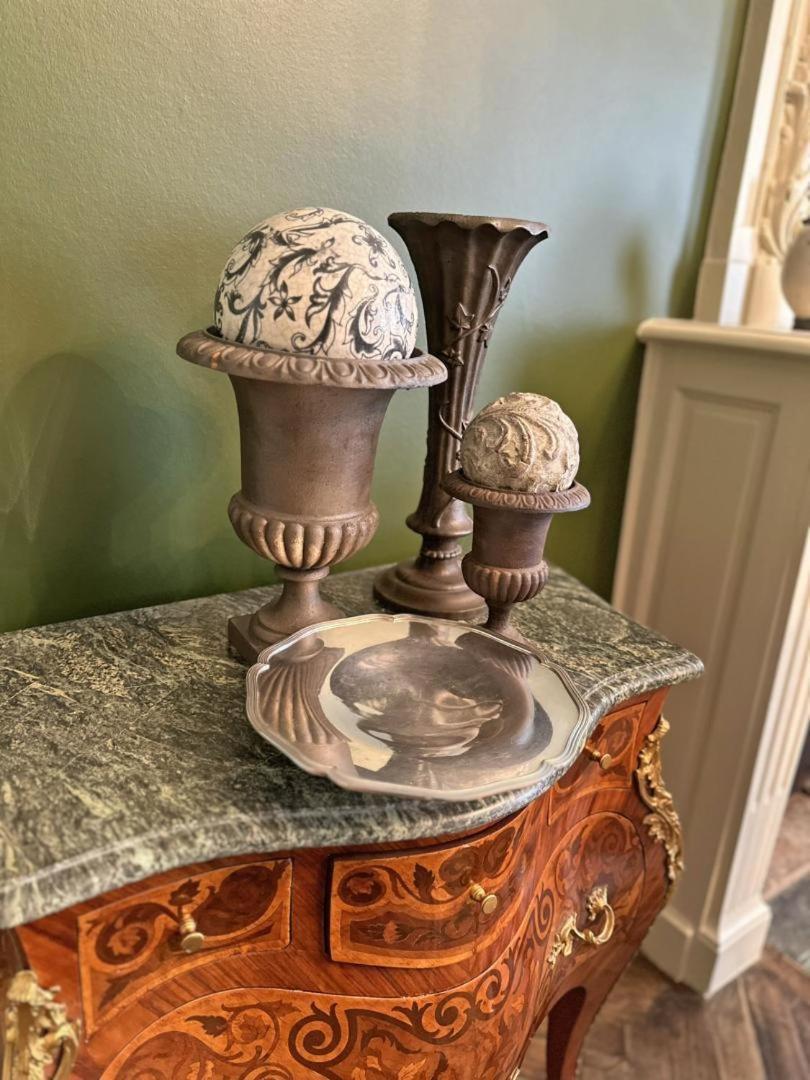 Le Manoir Des Perrieres Bed & Breakfast Rochechouart Bagian luar foto